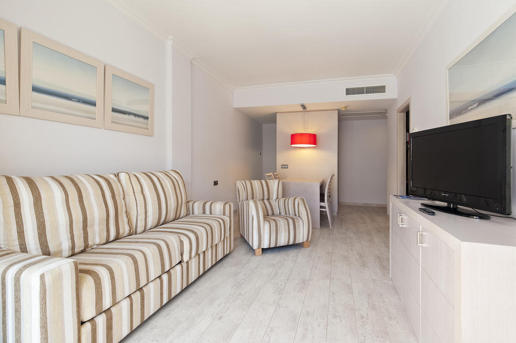 Playa Garden Selection Hotel & Spa Playa de Muro  Buitenkant foto